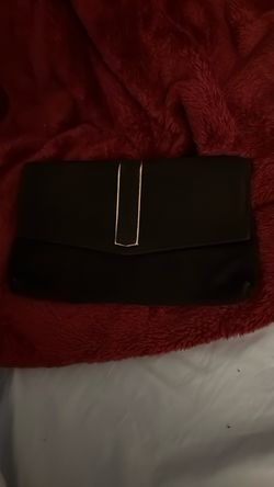 Black clutch