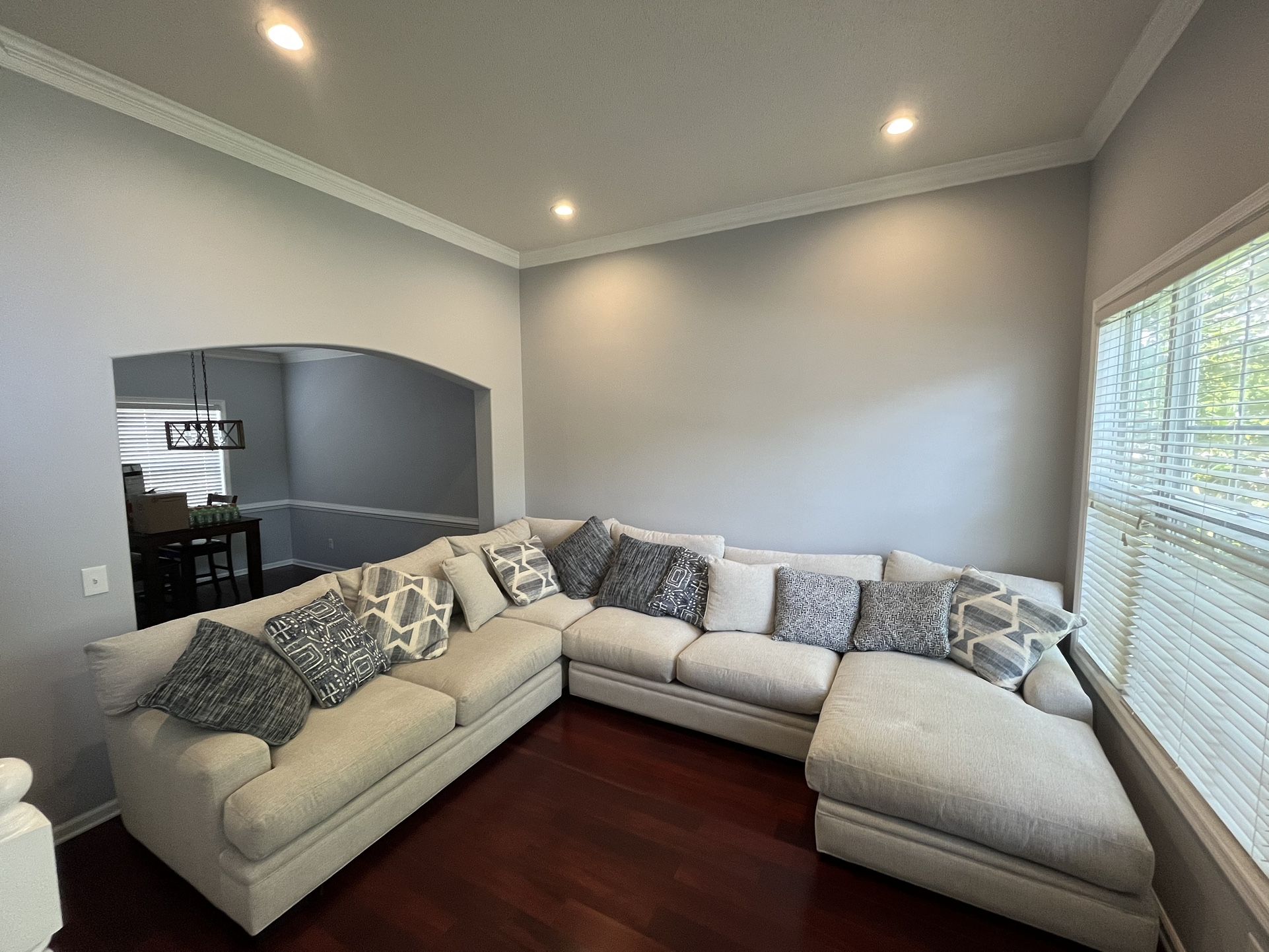 Bedford Park 3 Pc Right Arm Chaise Sectional - Cindy Crawford Home