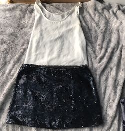 Size small sequence skirt