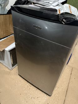 Whirlpool 4.3 cu ft Mini Refrigerator Stainless Steel Compact Dorm Fridge, Energy Star, Reversible Door, 2 Shelves