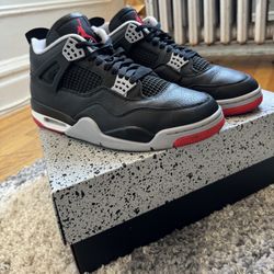 Air Jordan 4 Retro