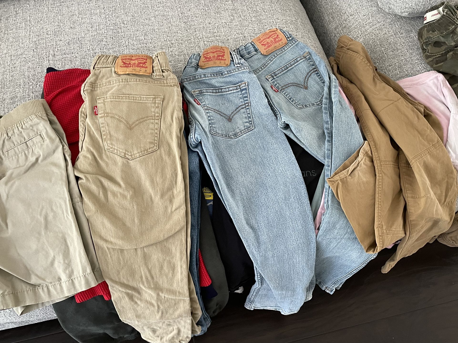 BOYS CLOTHES SIZES 7-9 PICK UP TODAY