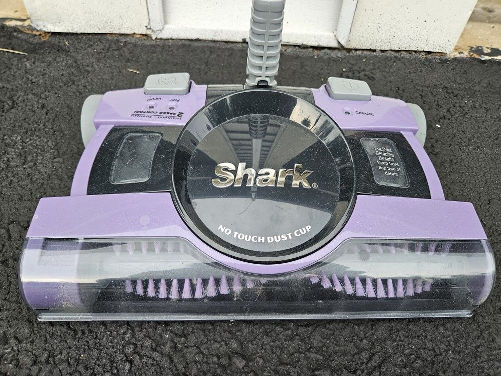 Shark Vacuum Cleaner 
