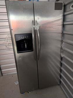 Frigidaire Stainless Refrigerator 
