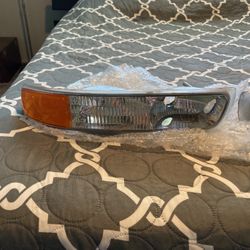 2001-2006 CHEVY TAHOE LIGHTS