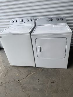 Washer And Dryer Mega Capacity $340