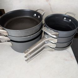 Calphalon Stackable Pots and Pans