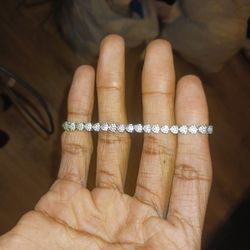 Diamond Tennis Bracelet in 10K white gold