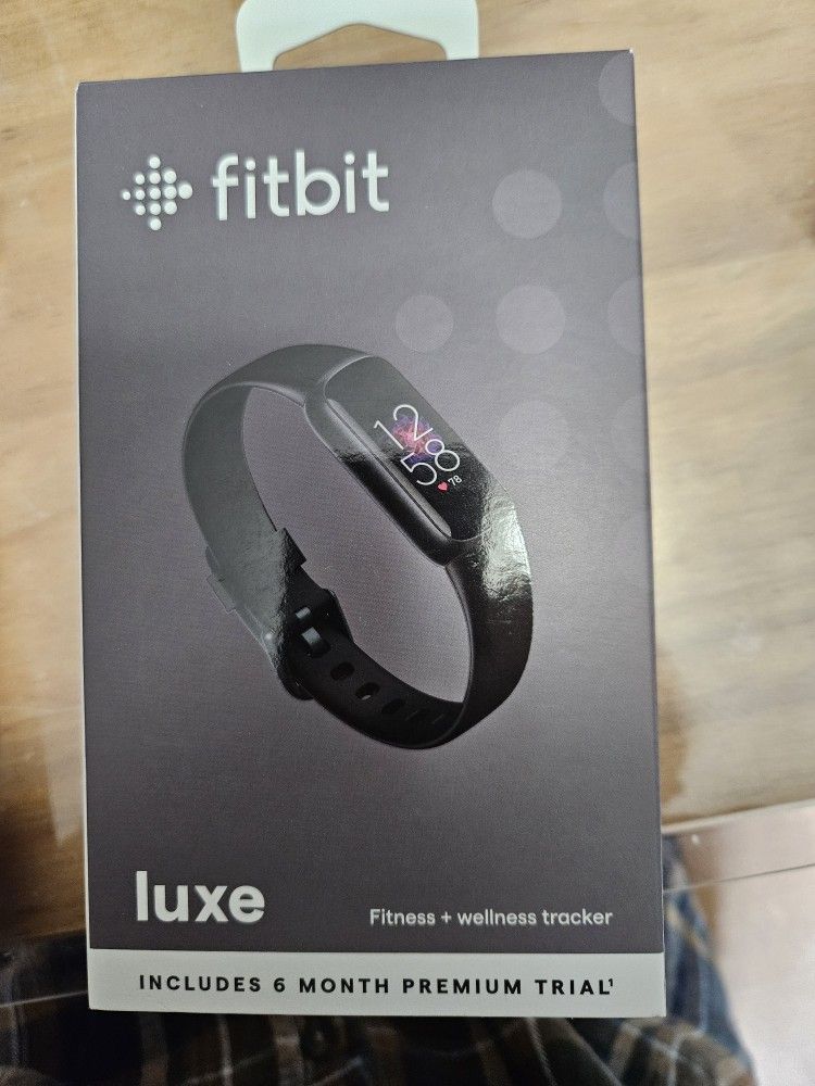 Fitbit LUXE