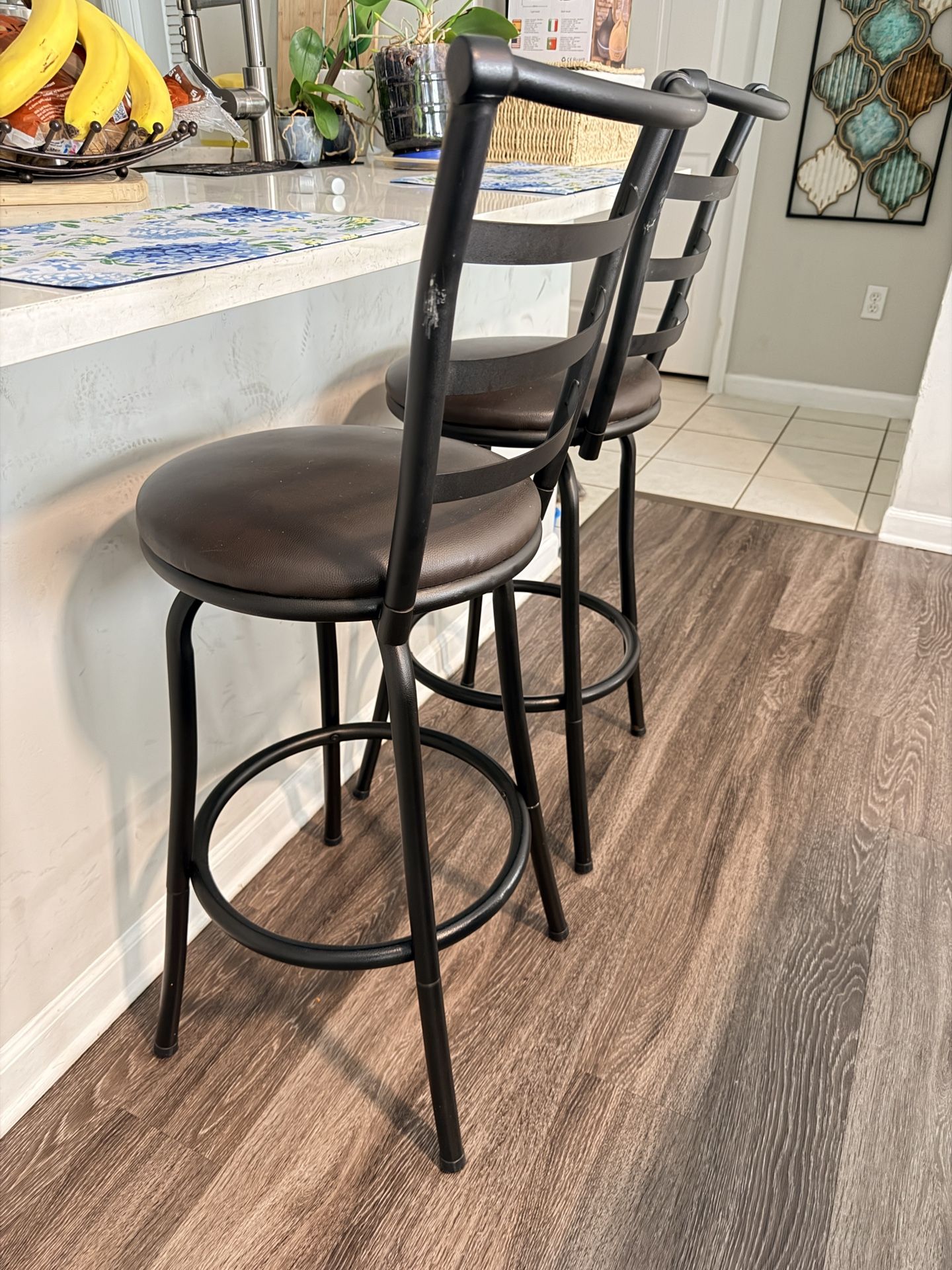 Set Of 4 Dark Brown Metal Bar Stools - Stylish & Sturdy