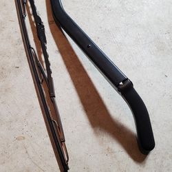 98-02 Firebird Trans Am Windshield Wiper Arm  R/H Pasenger Side OEM  OBO