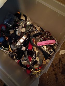 Large Lot of Mixed Watches