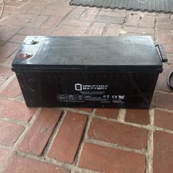 Battery deep Cycle 200 Amp Hr