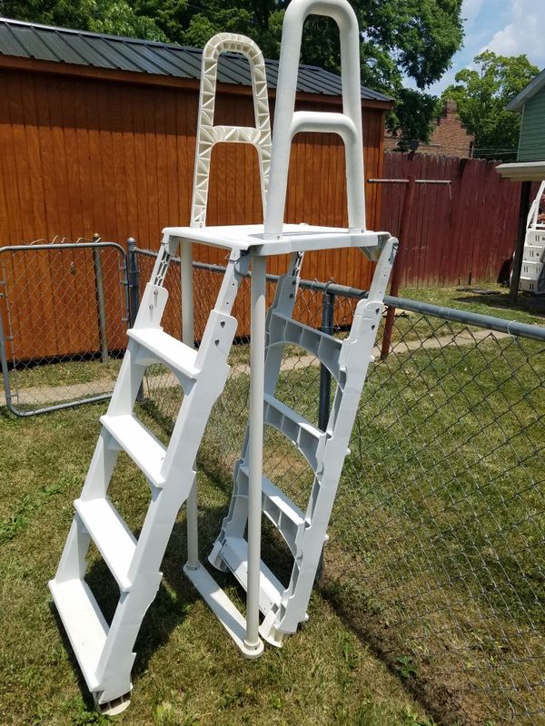 Pool ladder for above ground 54 inch for Sale in Columbus, OH OfferUp