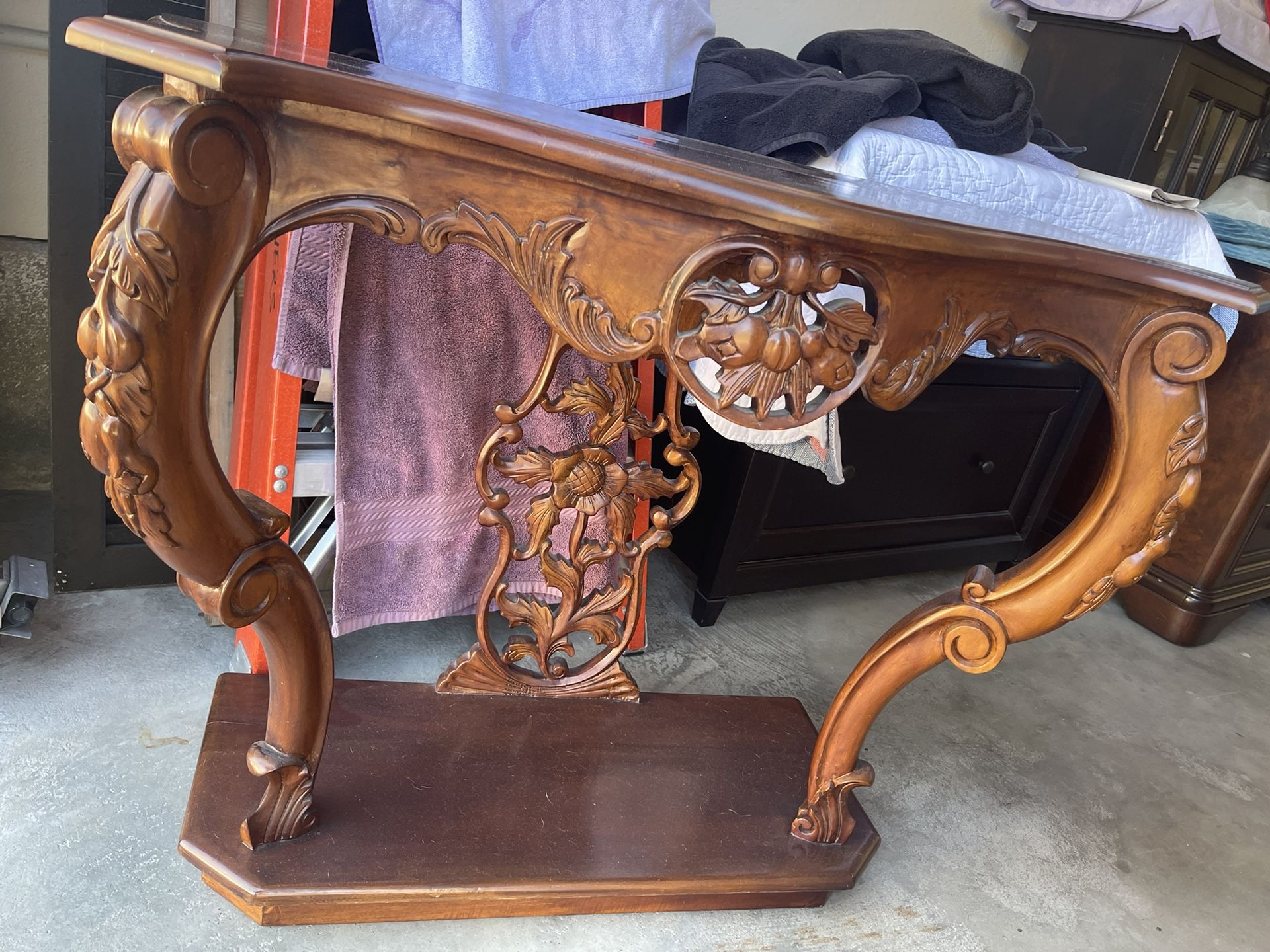 Table Antique