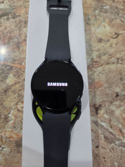 Barely used Samsung galaxy watch 6 classic unlocked
