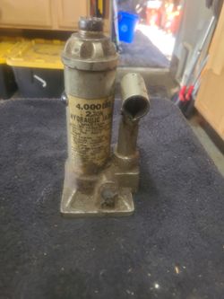 4000 lb 2-Ton Hydraulic Bottle Jack