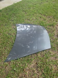 2008 Porsche Cayenne S
Hood
