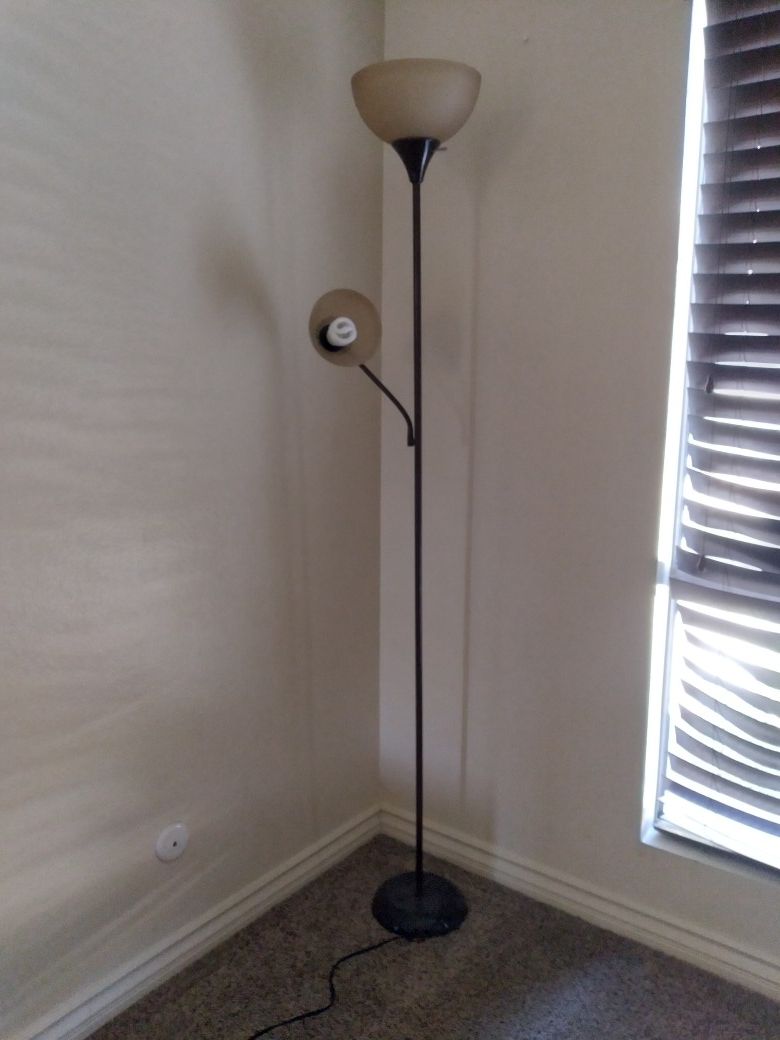 Floor lamp