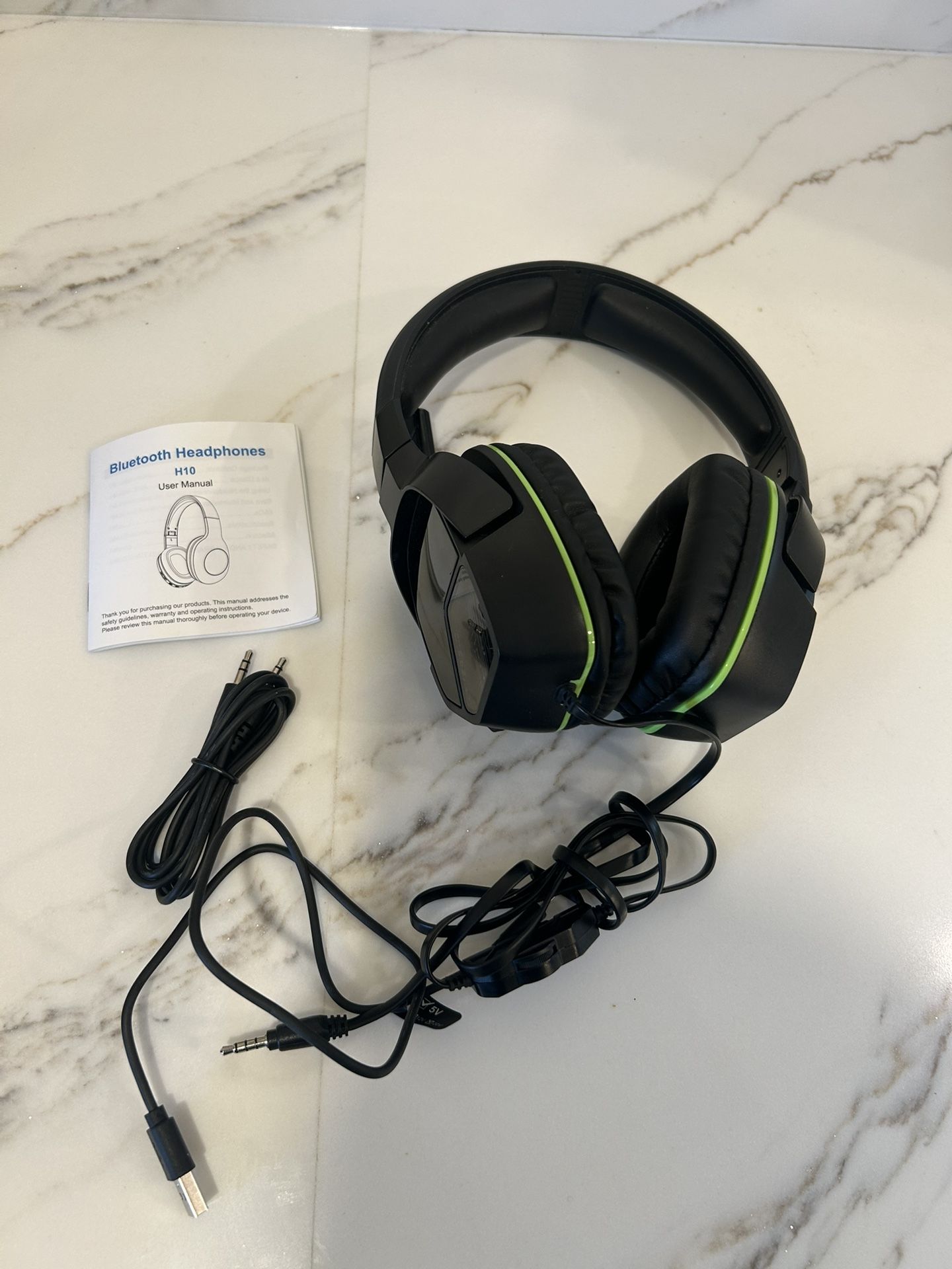 New Unused Bluetooth Headphones