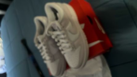 White/light violet shoes