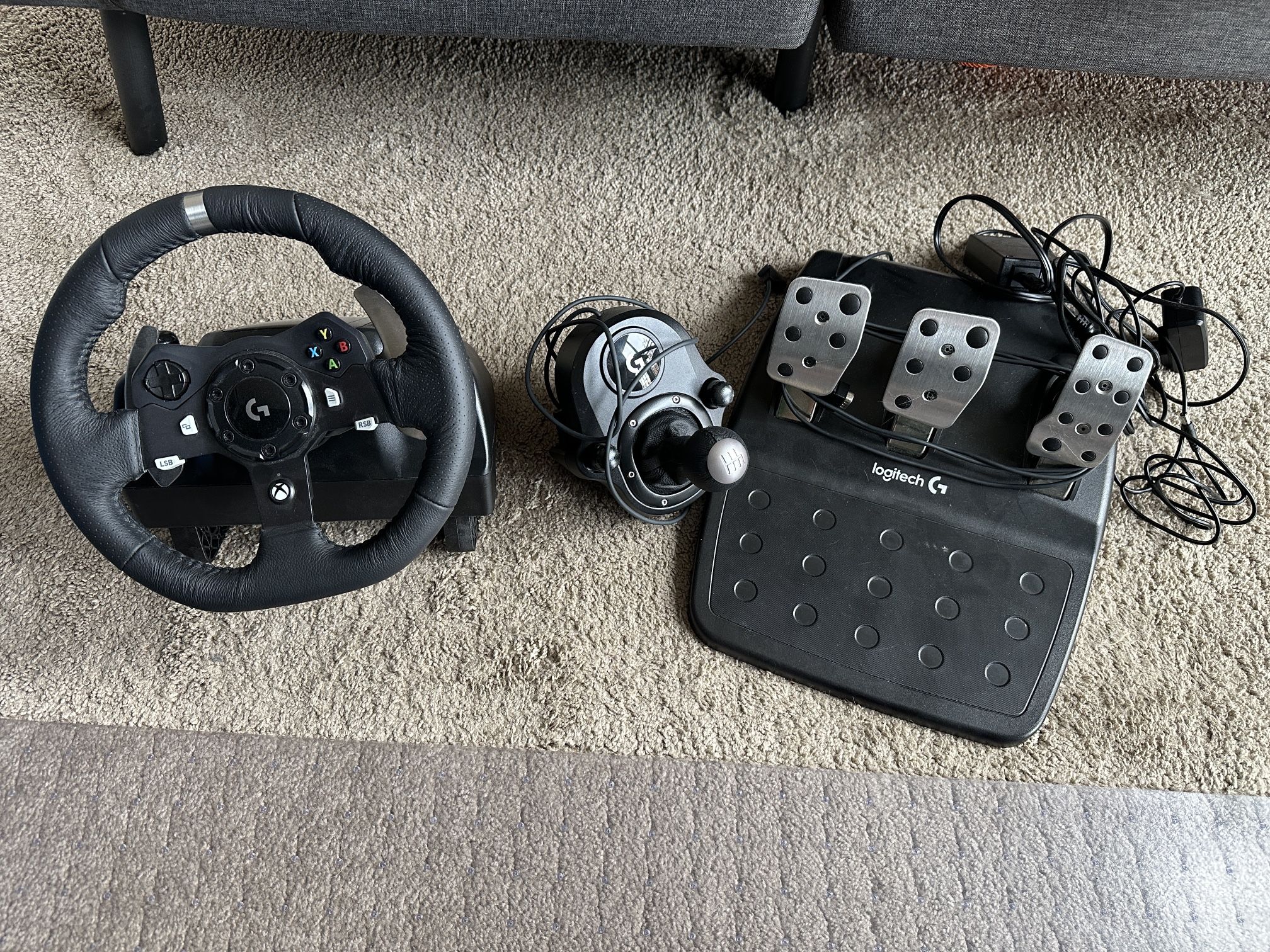 Logitech G920 Racing Wheel