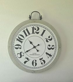 Large wall clock - 32"