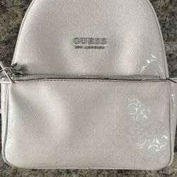 Women’s Purse Guess Back Pack Purse Good Conditions Pick Up Only Valvista And Baseline 