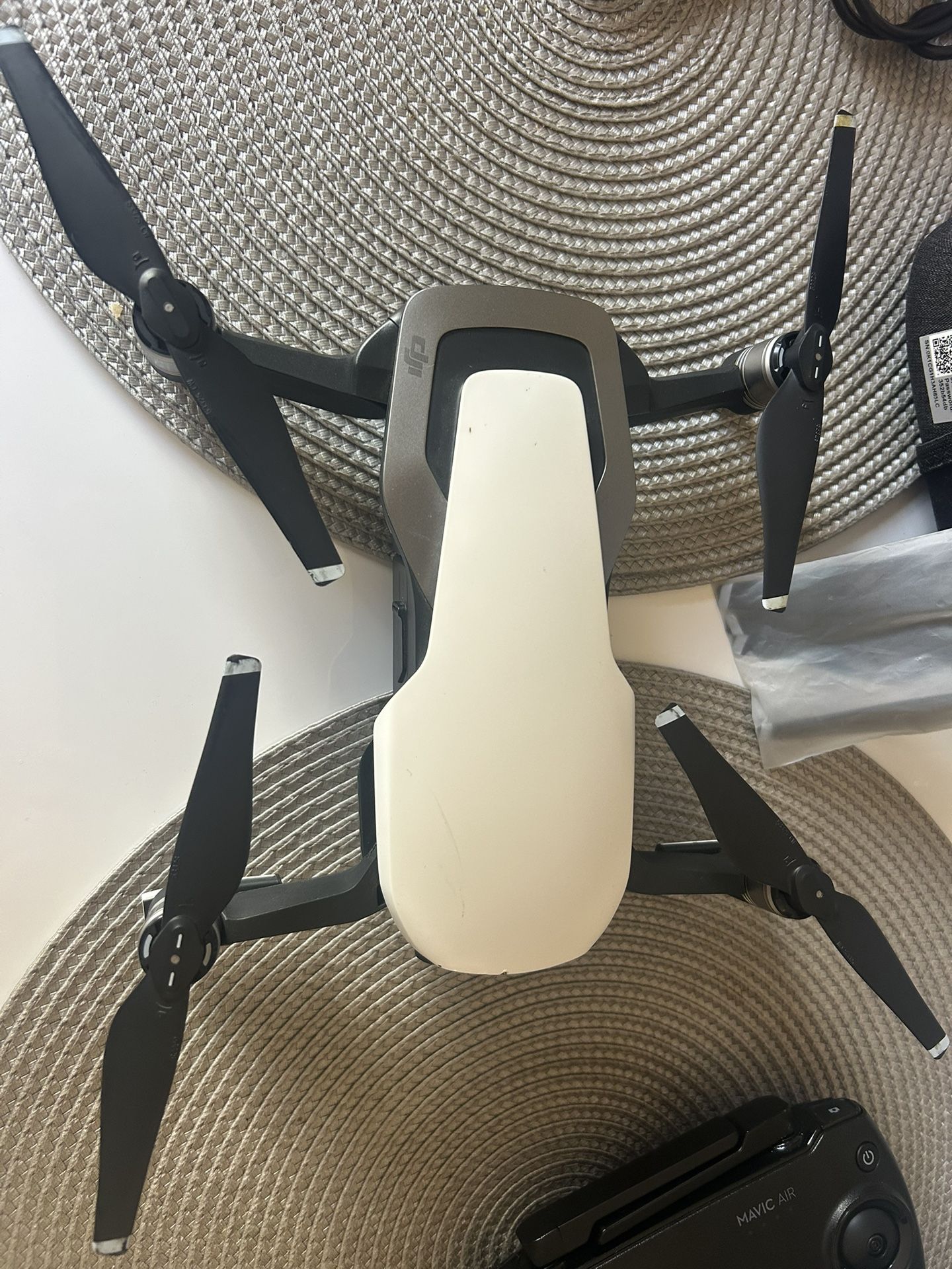 DJI Mavic Air, Fly More Combo, Arctic White
