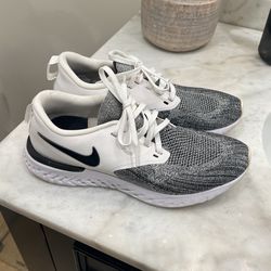 Nike Size 8 Excellent Condition