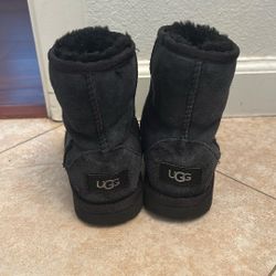 Ugg Shoes 