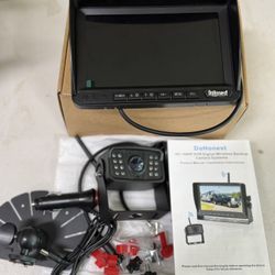 DIGITAL WIRELESS BACKUP CAMERA 7” WATERPROOF. NIGHTVISION FIR RV/TRUCK/TRAILER/VAN/BUS