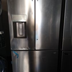 Frigidaire 2.7 Cu. Ft. French Door Fridge 
