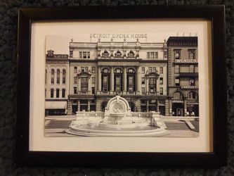 VINTAGE DETROIT OPERA HOUSE PICTURE