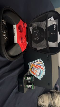 Xbox Series X with Brand New Elite Controller and charging station