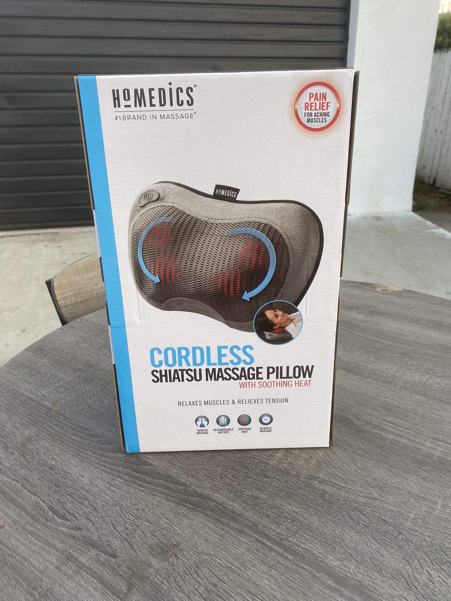 HOMEDICS CORDLESS SHIATSU MASSAGE PILLOW WITH SOOTHING HEAT