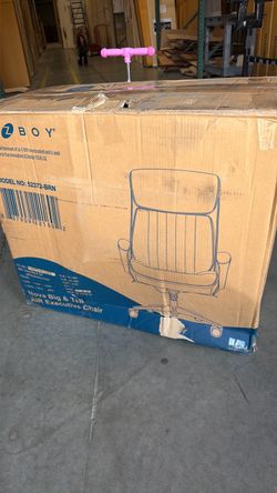 La-Z-Boy Nova Big & Tall AIR Executive Chair