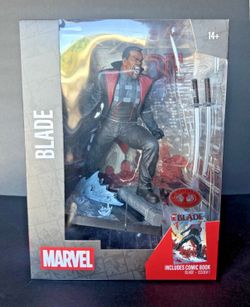 Marvel 1:6 Scale Blade Collection Scene (Blade #1) McFarlane Figure Statue 12”