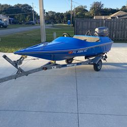 Mini Mouse Speed Boat. 11.2 Foot New Condition Completely Restored to New Condition 