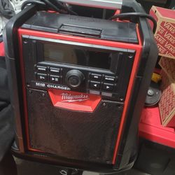 M18 Milwaukee Worksite Radio BATTERY NOT INCLUDED.