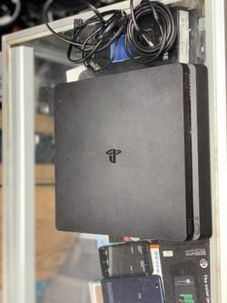 PlayStation 4 slim