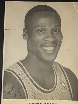 Byron Scott autograph
