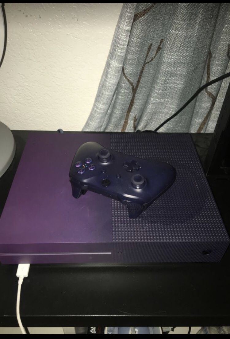 Xbox One 1TB Purple