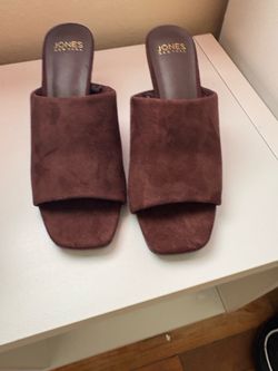 Brown Suede Kitten Heels