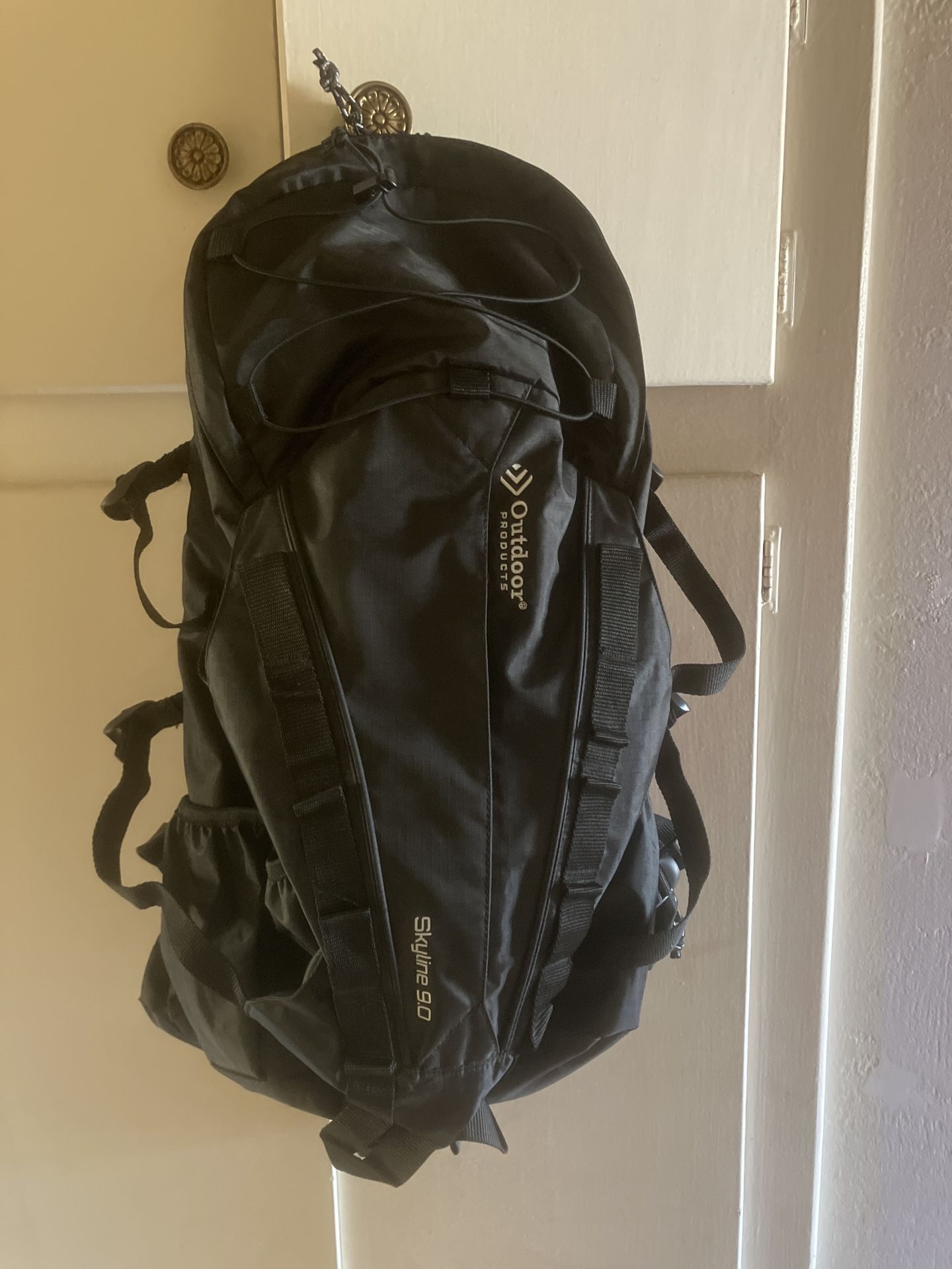 Outdoor Products Skyline 9.0 Backpack