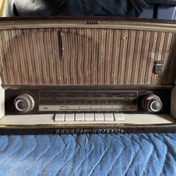 Grundig Majestic 1950’s Radio