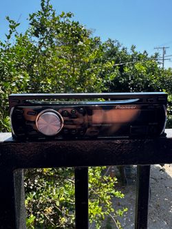 Pioneer DEH-2200UB Car Stereo Head Unit – Untested