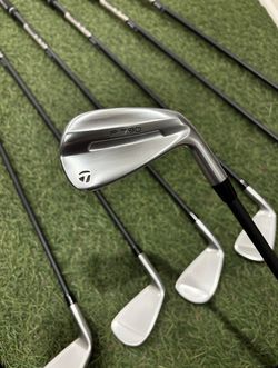 TaylorMade 2025 Silver p790 golf irons 4-PW (7pc) PRICE NEGOTIABLE)