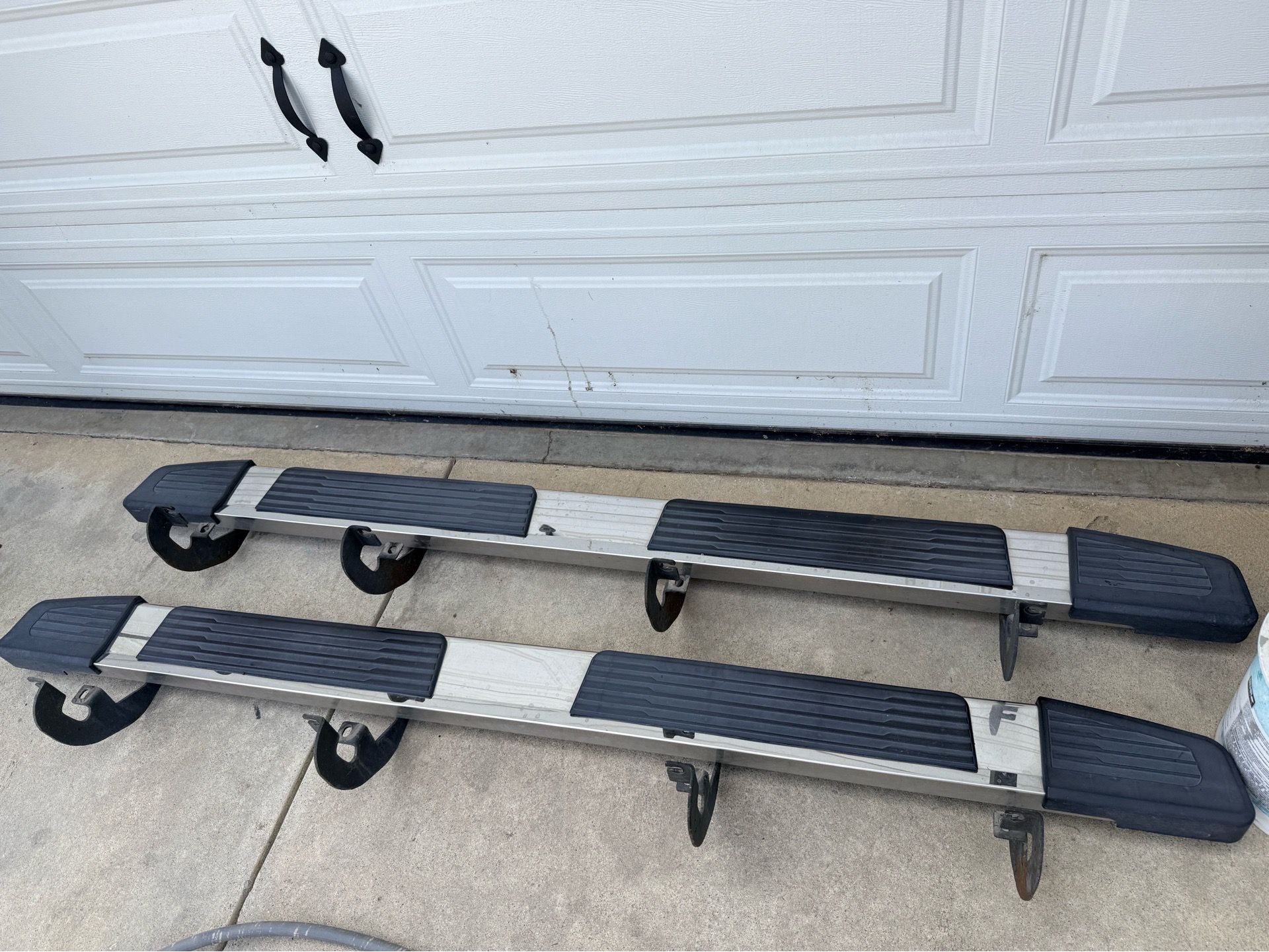 Used 19-26 Silverado 1500 Crew Cab Running Boards