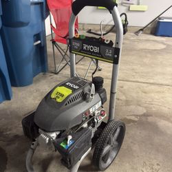 Pressure Washer 2700psi Gas 